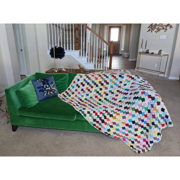 vintage 70s Cream RAINBOW Extra Large CROCHET AFGHAN hand knit blanket handmade - Picture 5 of 8